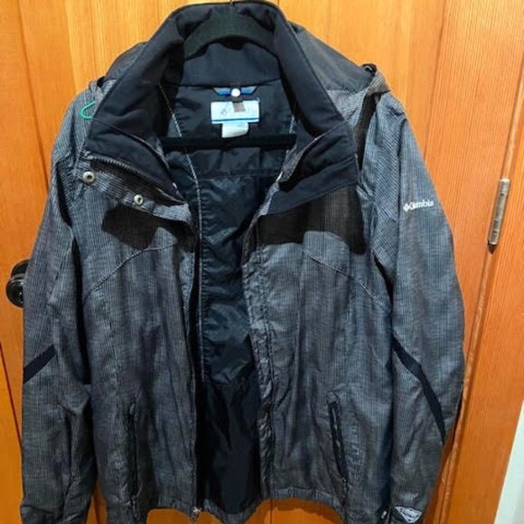 Columbia Gray Striped Women's Sz L Rain Jacket - Picture 1 of 9